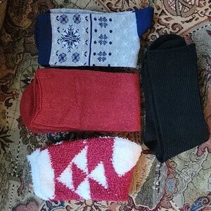 4 NEW pair socks